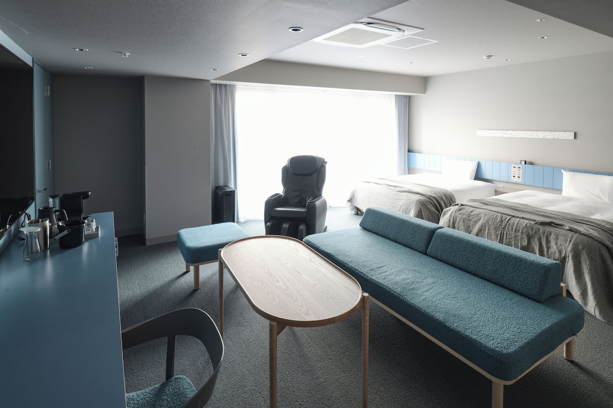 Suite, niet-roken, sauna | 1 slaapkamer, donzen dekbedden, een laptopwerkplek