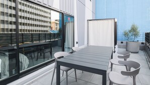 Suite, Bebas Asap Rokok, sauna | Teras/patio