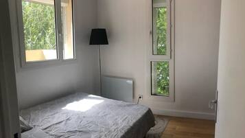 3 bedrooms, WiFi, bed sheets