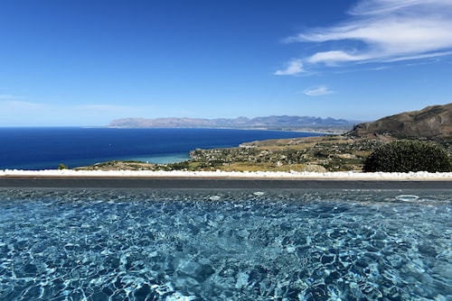 Villa Fenice Breathtaking Panoramic View in Scopello Sicily up to 10 people Pool