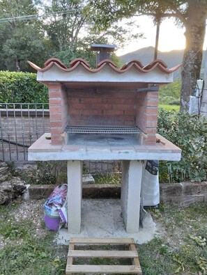 Property grounds - Quiet apartment in the coutryside of Marche (Cagli)