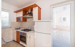 Refrigerador, horno y parrilla de estufa