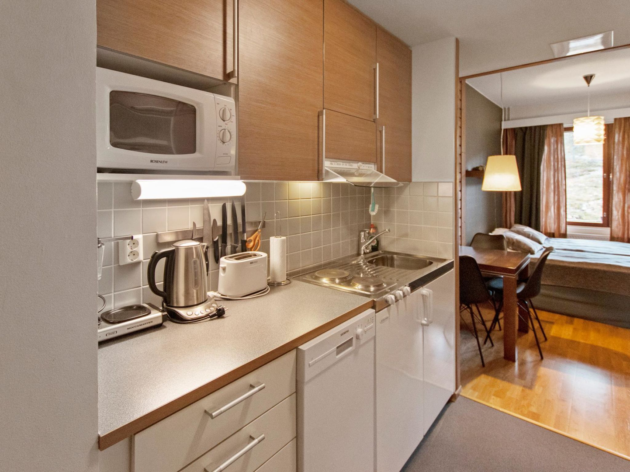 Fridge, microwave, dishwasher, cookware/dishes/utensils