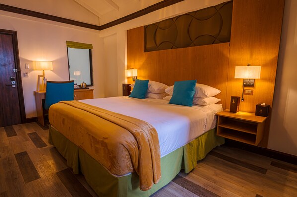 Premium bedding, in-room safe, individually furnished, desk