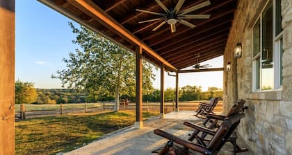 The Ranch House @ TimberRose Ranch 3BR FBG hot tub