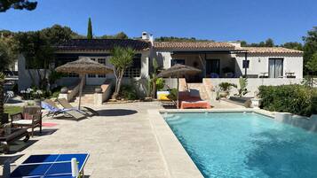 Piscine extérieure, piscine chauffée