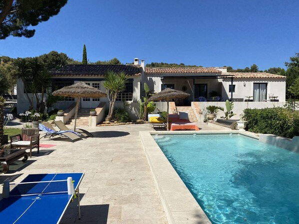 Piscine extérieure, piscine chauffée