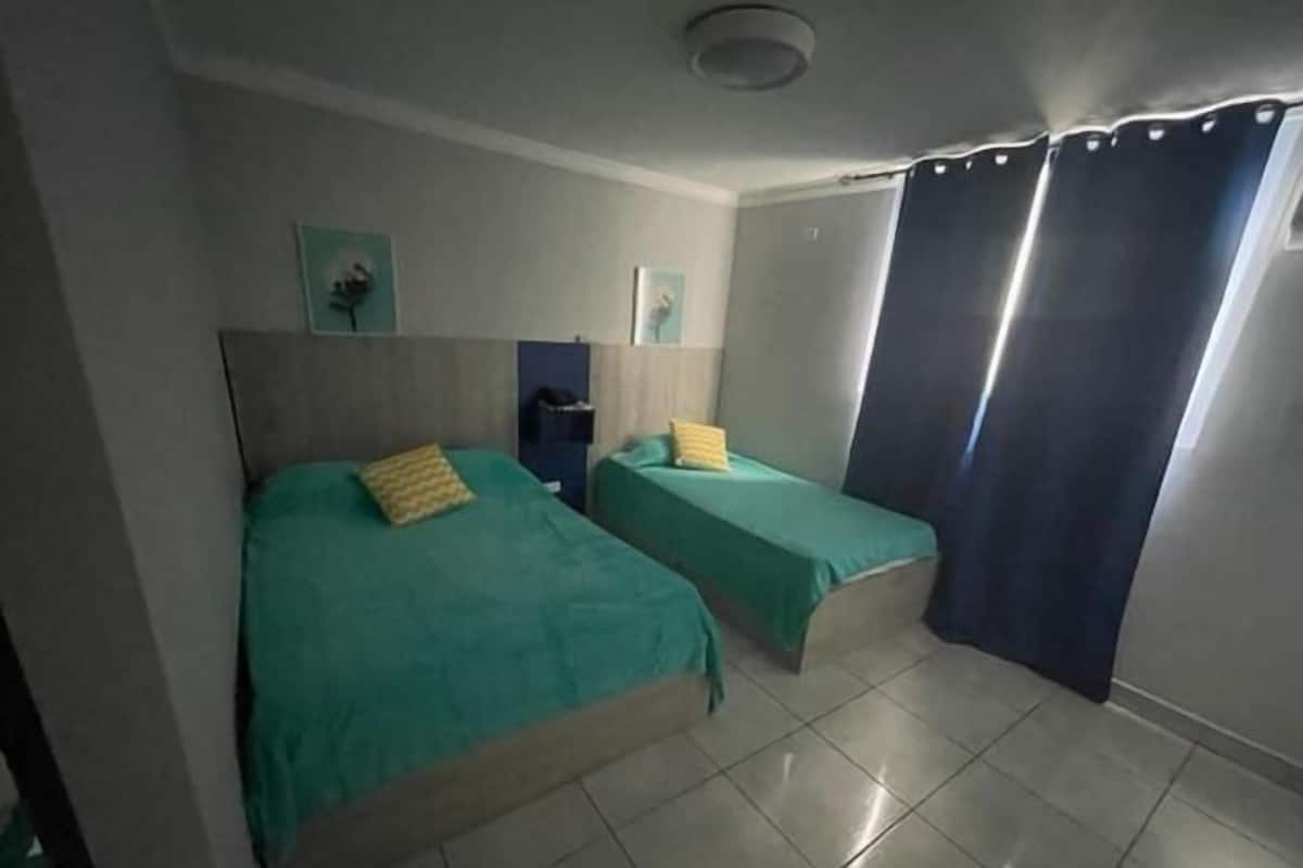 Wifi gratis y ropa de cama
