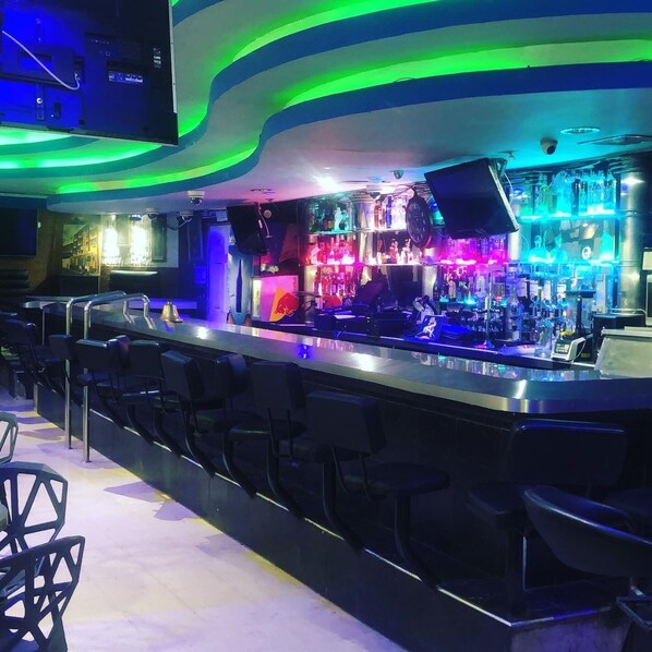 Bar (en el alojamiento)