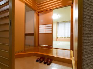 Familjerum för fyra - icke-rökare | Gratis wi-fi och sängkläder