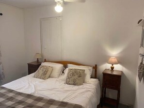 3 bedrooms, iron/ironing board, travel cot, WiFi