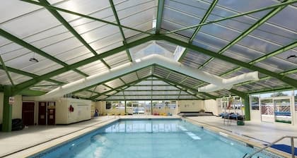 Luxury Air Conditioned holiday Lodge . sleeps 5 Burgh Castle Great Yarmouth