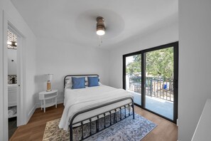 Room - Charming Central Coral Gables Home (Miami)