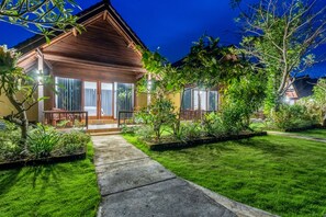 Front of property - evening/night - Pini Sentana Village Nusa Penida (Penida Island)