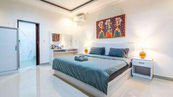 In-room safe, blackout curtains, iron/ironing board, free WiFi