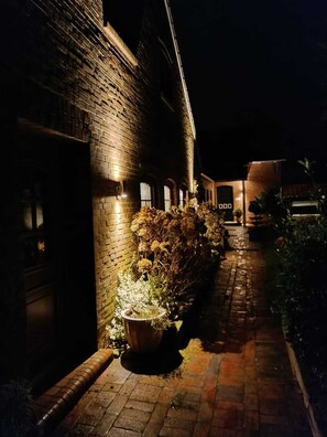 Exterior - Spacious, cozy and barrier-free vacation home with dog in a secluded location  (Westerholt)