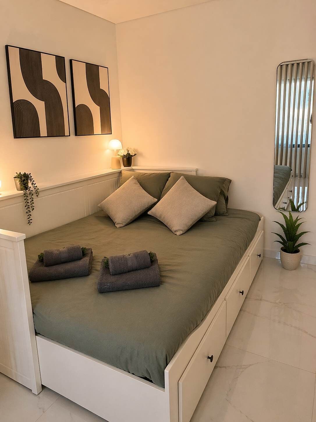 4 dormitorios, tabla de planchar con plancha, wifi y ropa de cama