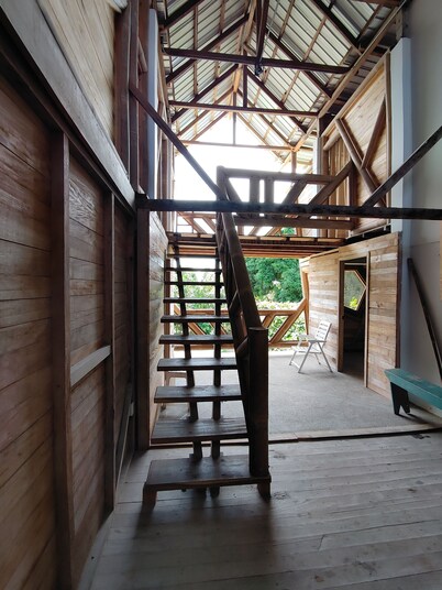 Beautiful Eco Lodge Cabin at Tonsupa Beach