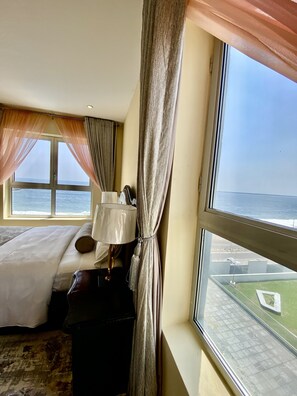 2 bedrooms, WiFi - Luxury Oceanview Apartment w/pool in Oniru-Lekki 1 — 3 (Lagos)