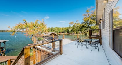 Large Lake House-Big Water Views -Sparkling Water Views out of every window!