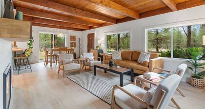 Modern & Beautiful Cabin w/Hot Tub<br>Serene location and comfortable stay