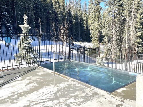 Newest built Ski-in/Ski-out condos at base of Winter Park