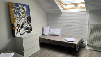 3 bedrooms, desk, iron/ironing board, travel cot