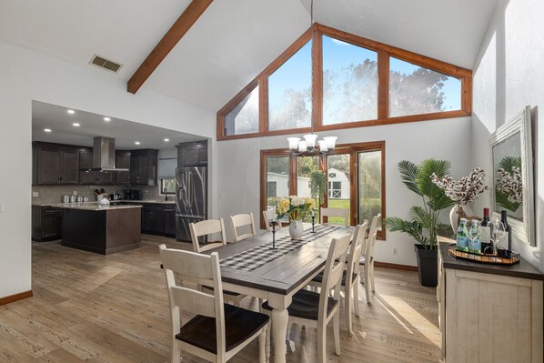 Dining - Horsey Heartland oasis 7 Mi WEC Close to all Fun (Ocala)