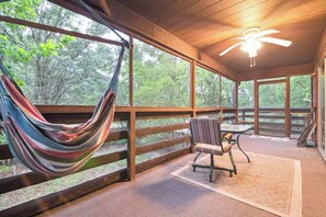 Property grounds - "The Lodge": Crystal River Furnished Apartment on 4.5 acres!  (Crystal River)