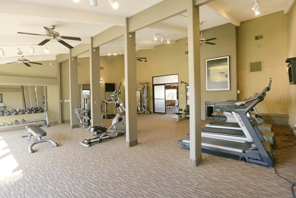 Fitness facility - Perfectly Located with Superior Walkability (Scottsdale)