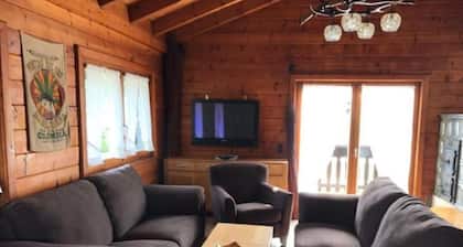 Dreamlike Eifel chalet