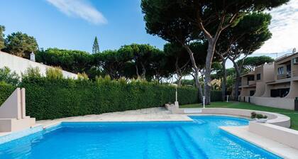 Villa mitoyenne et prĂšs du golf Ă Vilamoura