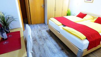 1 soveværelse, skrivebord, gratis Wi-Fi, sengetøj