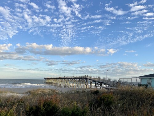 Cozy Historical Studio just steps from beach access! Newly Renovated