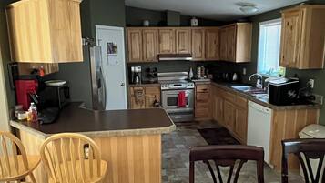 Microwave, oven, stovetop, dishwasher