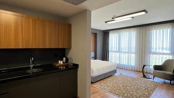 Comfort-Zimmer | Minibar (mit einigen kostenlosen Artikeln), Zimmersafe