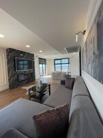 Luxury Daire | Ücretsiz minibar ürünleri, odada kasa, güneşlik/perde, ses yalıtımı