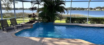 Relax at Southern Exposure in Auburndale with a Pool & 76 Acre Private Lake.