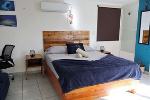 1 Schlafzimmer, Schreibtisch, Bügeleisen/Bügelbrett, kostenloses WLAN