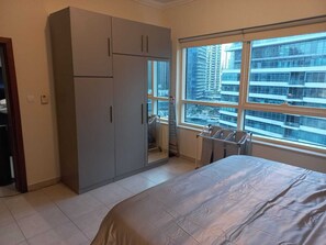 1 Schlafzimmer, Schreibtisch, WLAN