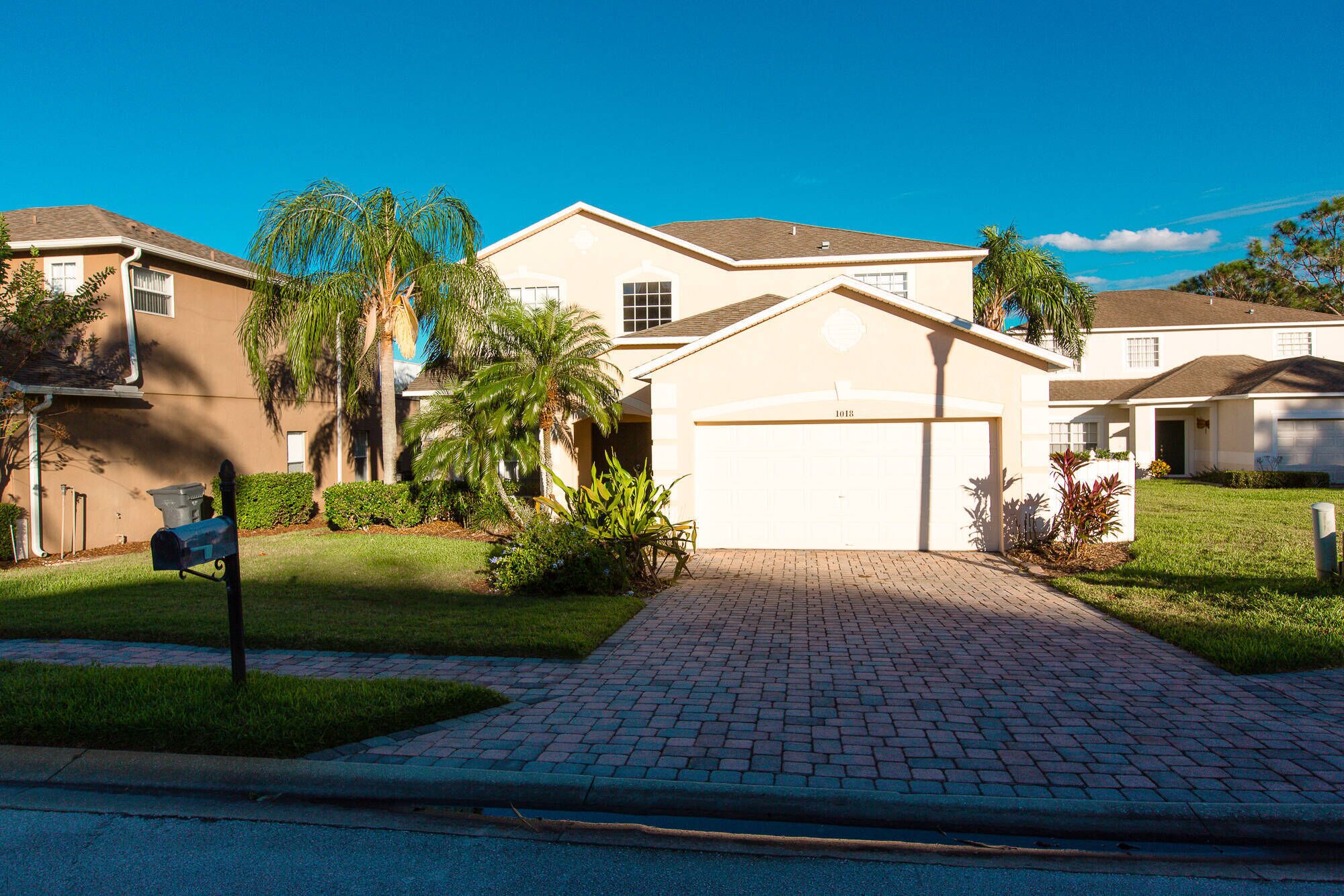 Lovely 5 Bedroom Villa with Conservation view