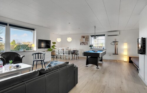 Stunning home in Havndal with WiFi