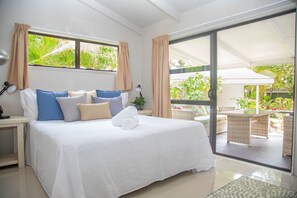 파노라믹 하우스, 침실 2개, 정원 전망, 바다 정면 | 숙박 시설 정면 - 저녁/밤