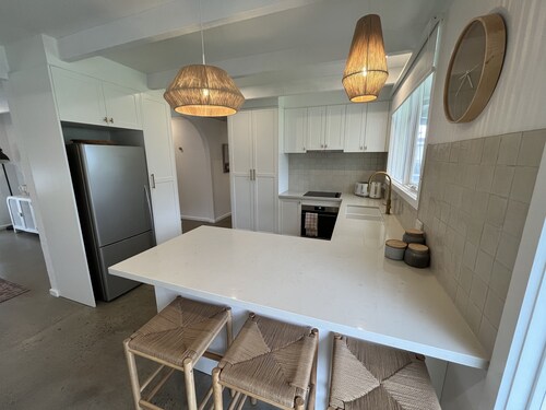 Peninsula BEACH Retreat!