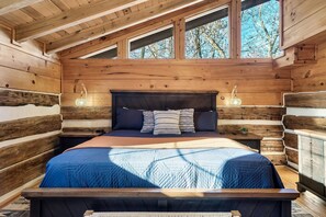 5 bedrooms, travel crib, free WiFi, bed sheets