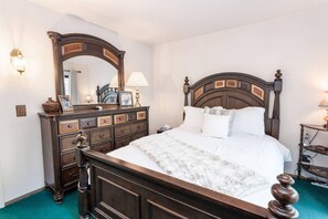 Townhome, 2 Bedrooms | 2 bedrooms