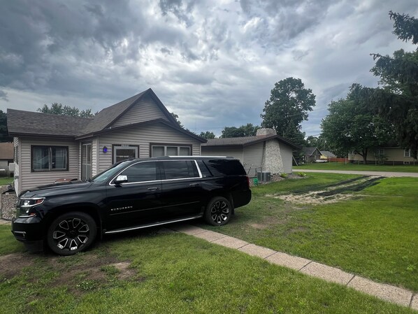 Property grounds - Cabin in the city (La Crosse)