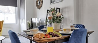 Luxury Furnished Flat in the heart of Westcliff! 7mins to Southend Hospital!