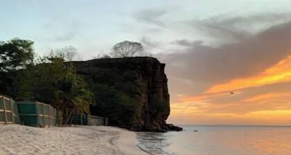 Elegantly appointed 3 bed/rm 2 bath-unparalleled location to the beach access