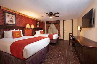 Pet Friendly River Ranch Escape 2 Beds